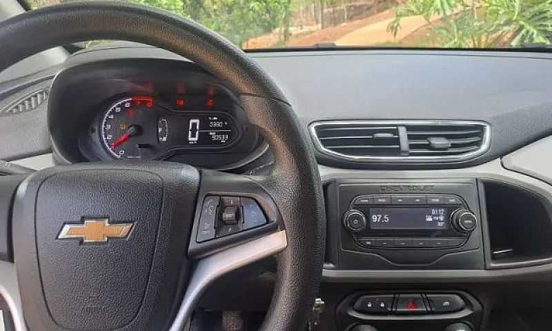 Chevrolet Onix Hatch...