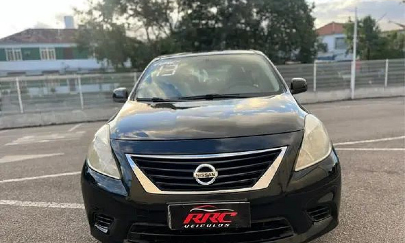 Nissan Versa S 1.6 1...