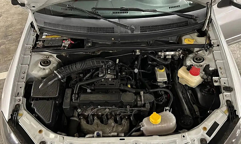Volkswagen Fox 1.6 M...