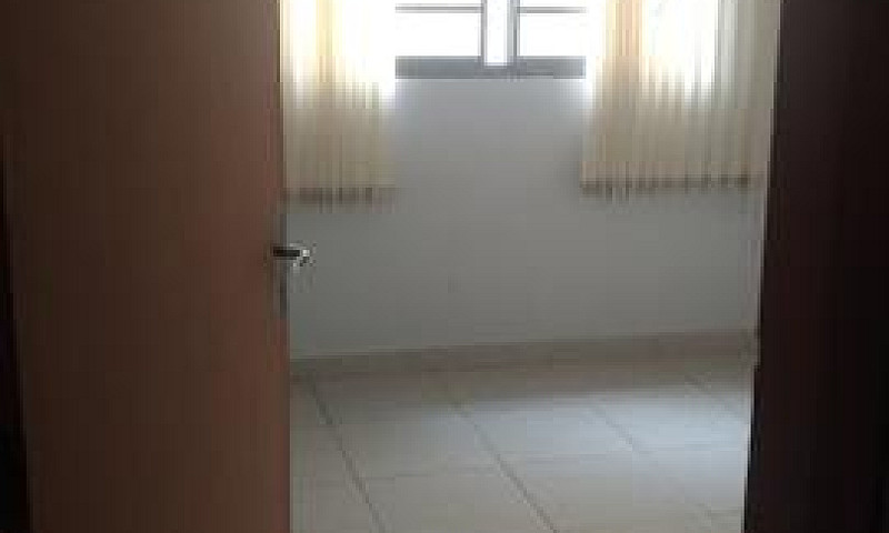 Aluga-Se Quarto Seto...