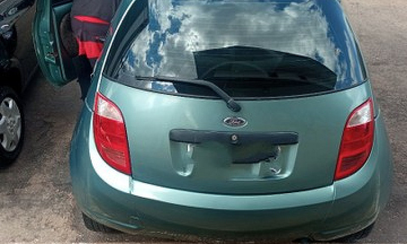 Ford Ka...