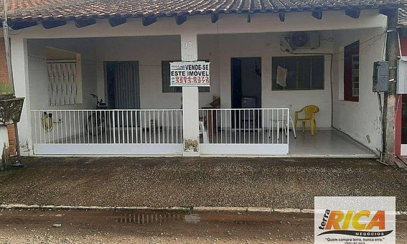 Vende-Se Uma Casa Co...