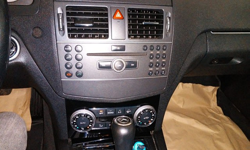 Carro Mercedes-Benz ...