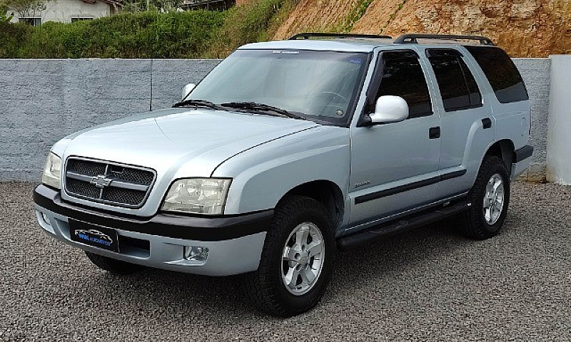 Chevrolet Blazer 200...