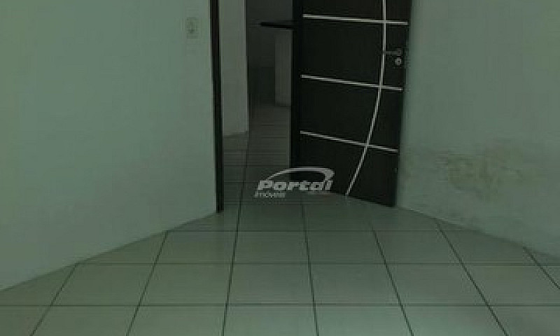 Casa Com 2 Dormitóri...