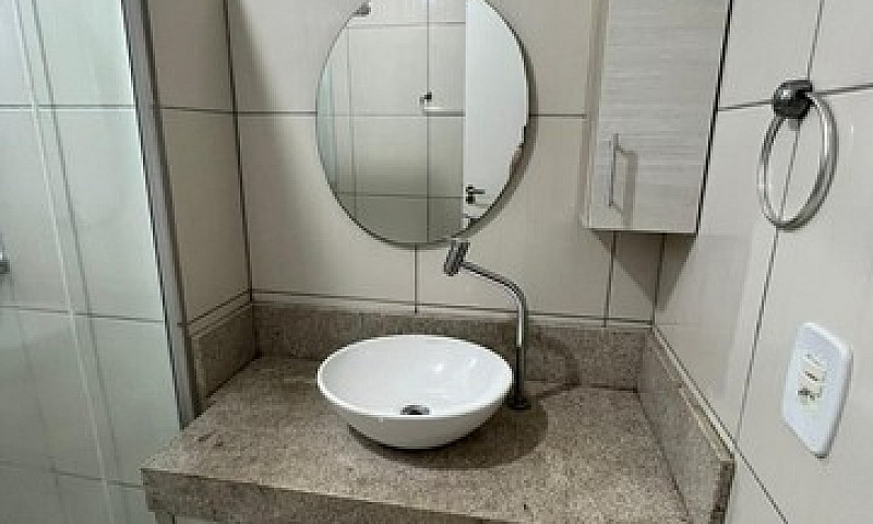 Aluga-Se Apartamento...