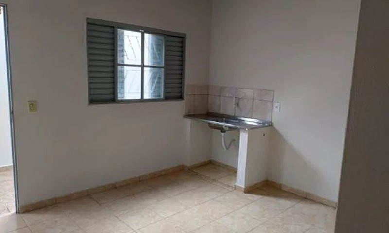 Alugo Casa Na Qno 3...