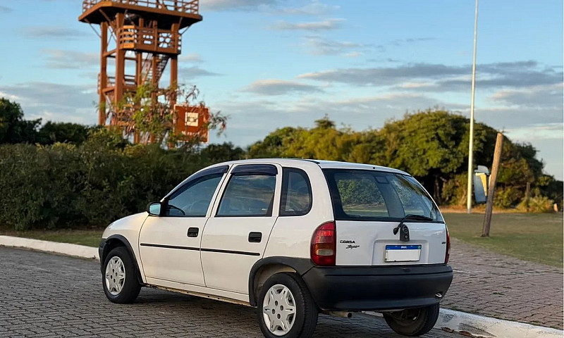 Corsa Super 4 Portas...