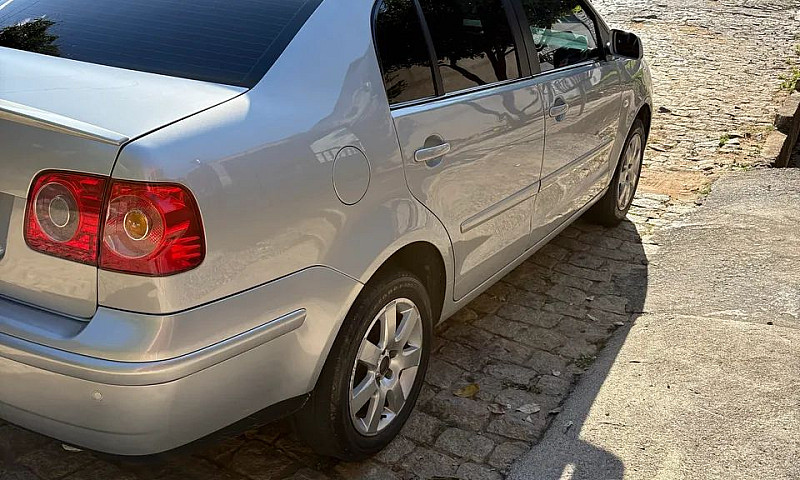 Volkswagen Polo Sed....