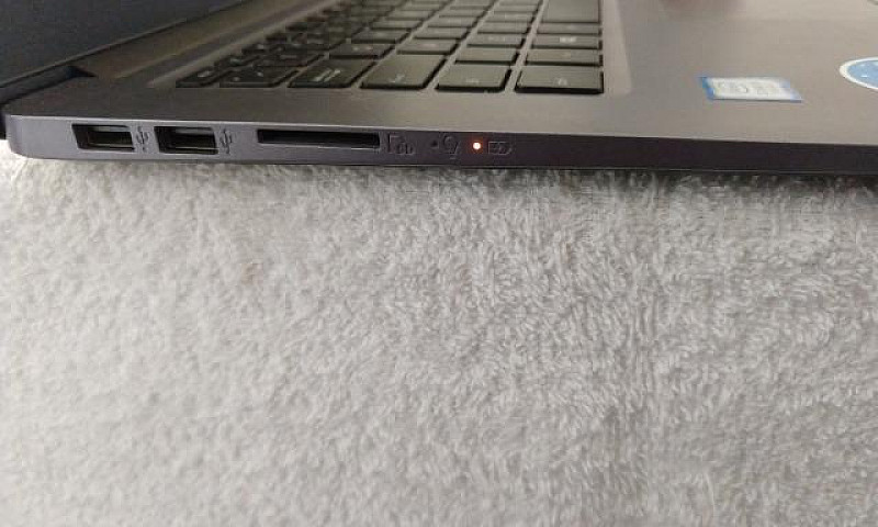Notbook Asus Vivoboo...