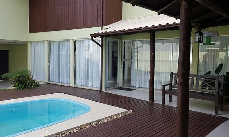 Casa Especial Em Con...