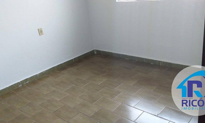 Casa Com 3 Dormitóri...