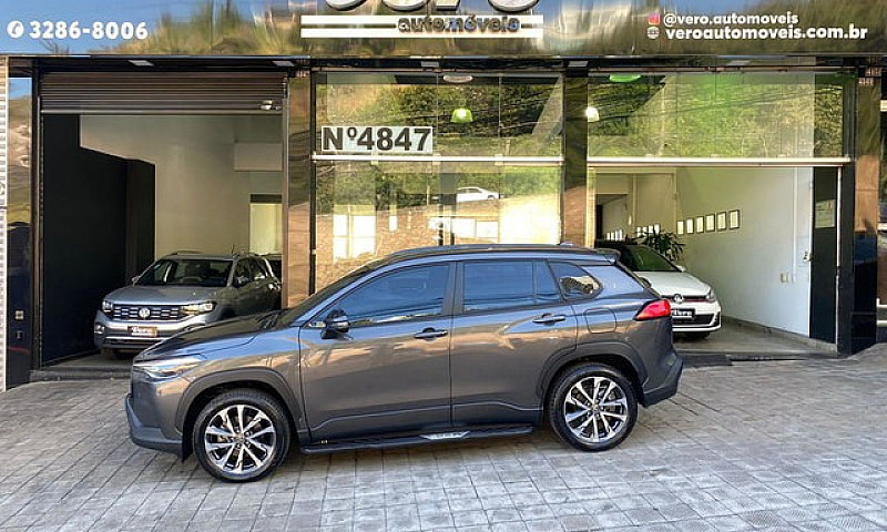 Toyota Corolla Cross...