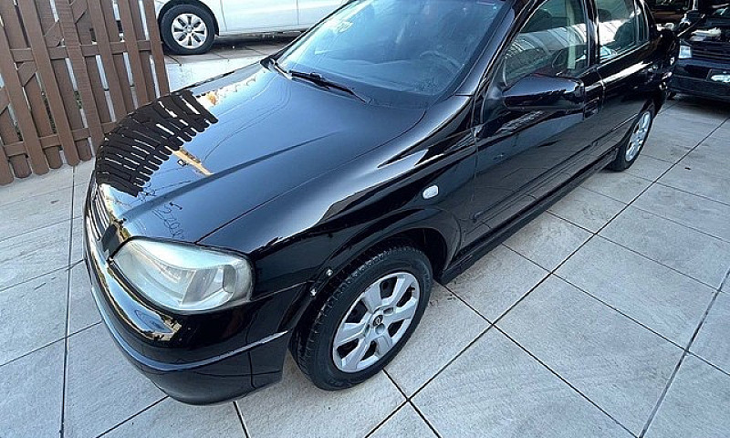 Astra Sedan 2001 1.8...