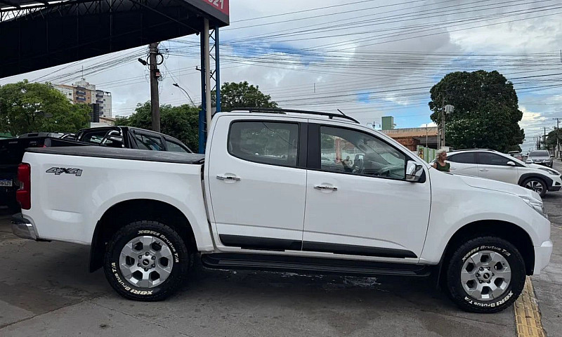 Chevrolet S10 Pick-U...