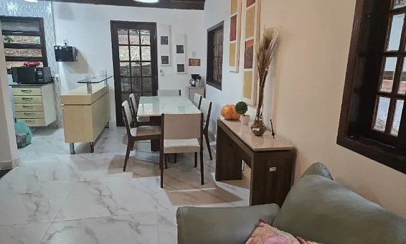 Casa Mobiliada E Equ...