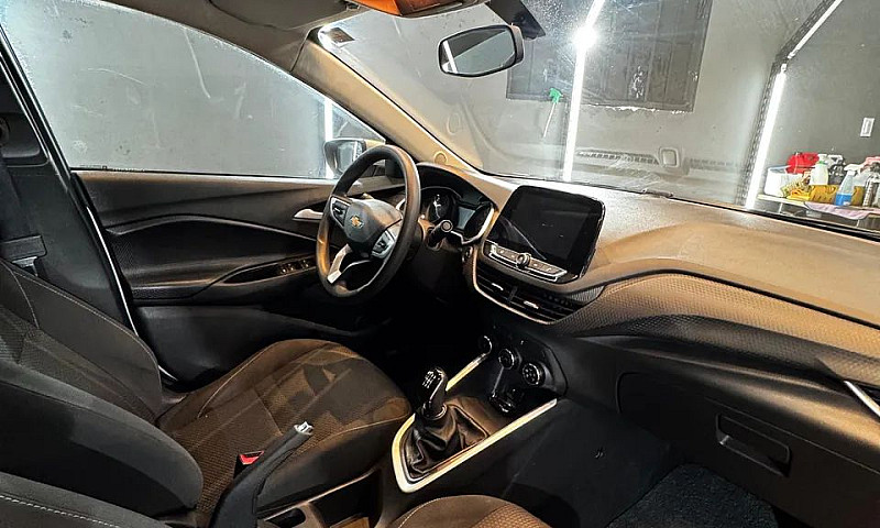 Chevrolet Onix Hatch...