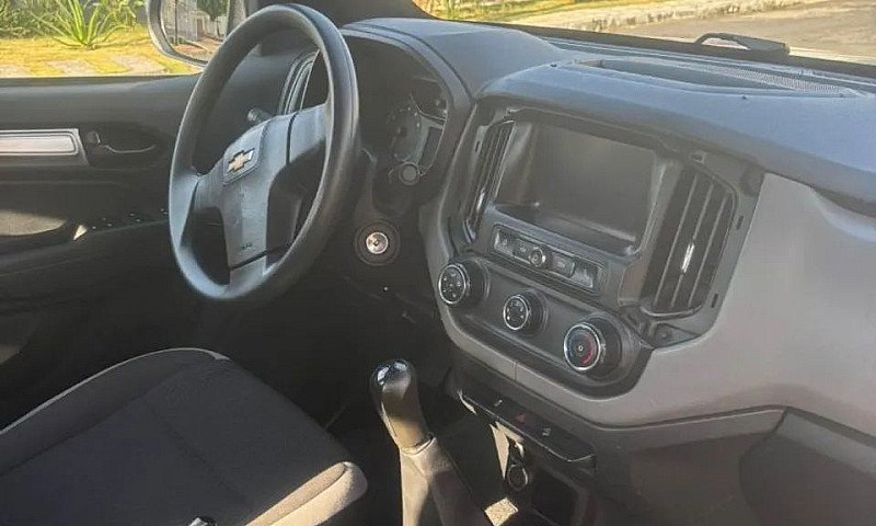 Chevrolet S10 Pick-U...