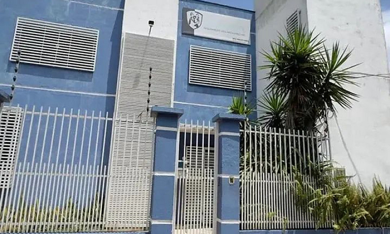 *Prédio Comercial Ou...