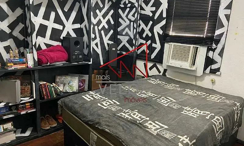 Apartamento-À Venda-...