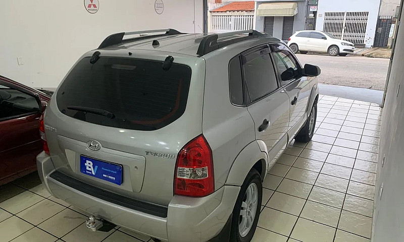 Hyundai Tucson 2.0 1...