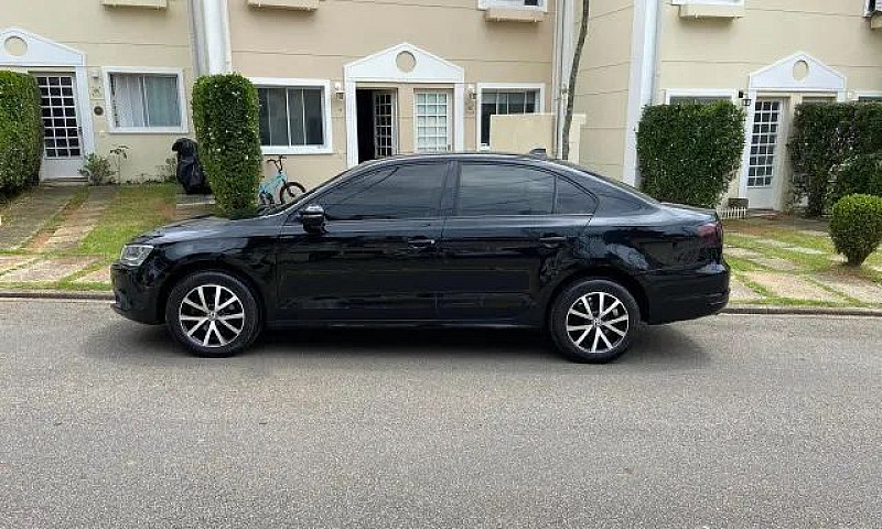 Volkswagen Jetta Com...