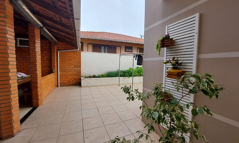 Casa Com 251 M² Com ...