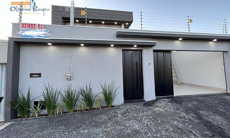 Casa Com 3 Dormitóri...