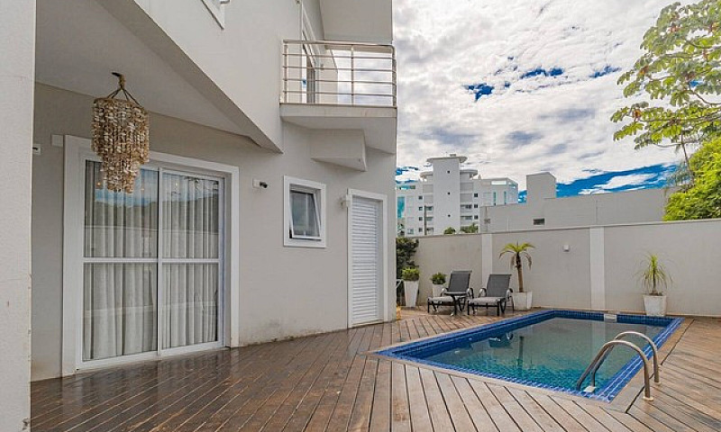 Casa Na Quadra Mar N...