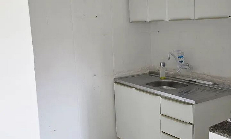 Casa De 1/4 Sala, Ba...
