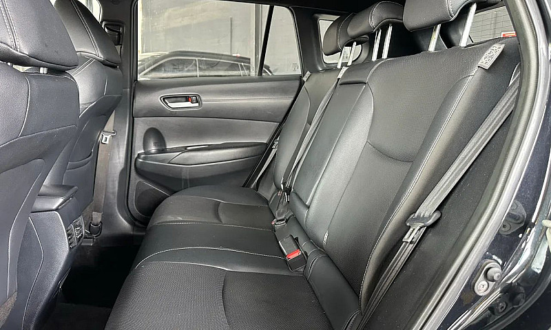 Toyota Corolla Cross...