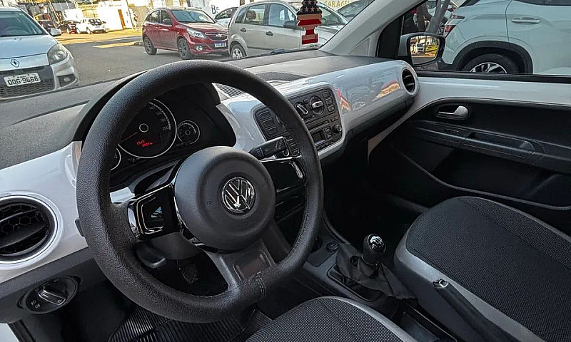 Volkswagen Up! High ...