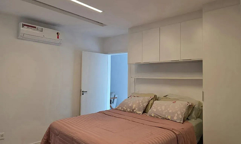 Casa De Condomínio P...