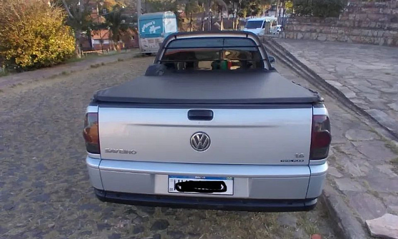 Volkswagen Saveiro 1...