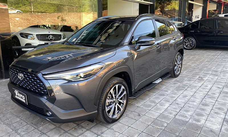 Toyota Corolla Cross...