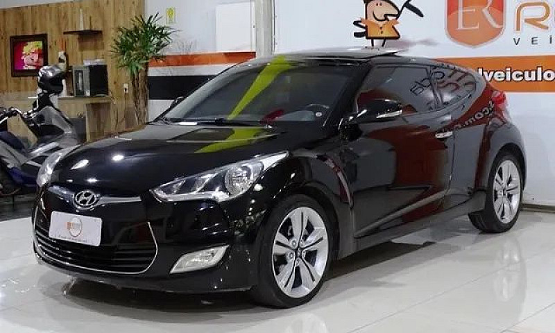 Hyundai Veloster Com...