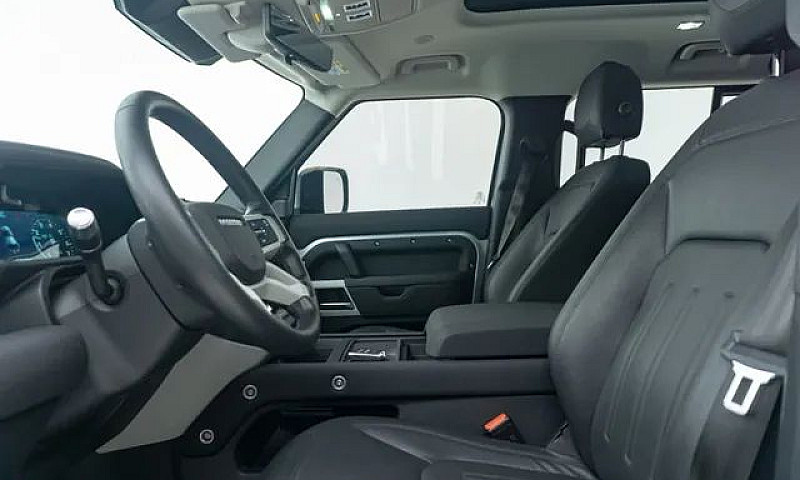 Land Rover Defender ...