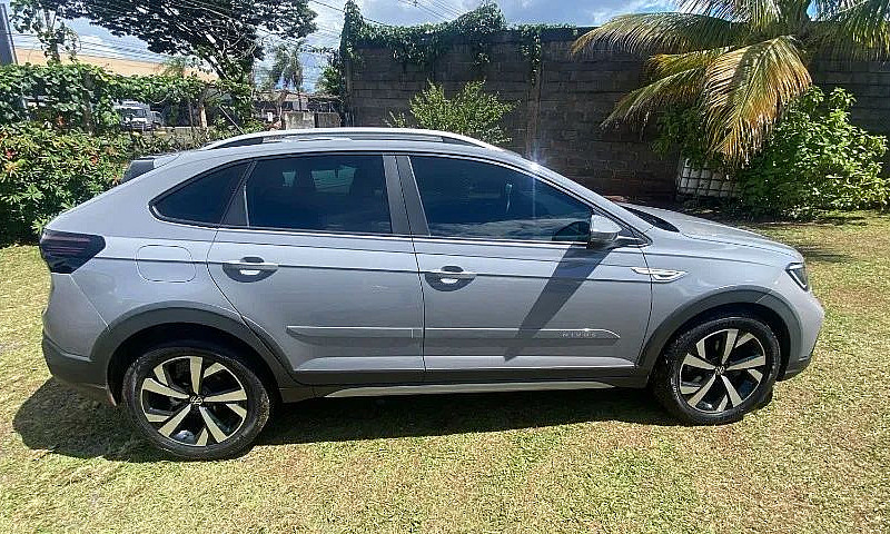 Volkswagen Nivus Hig...