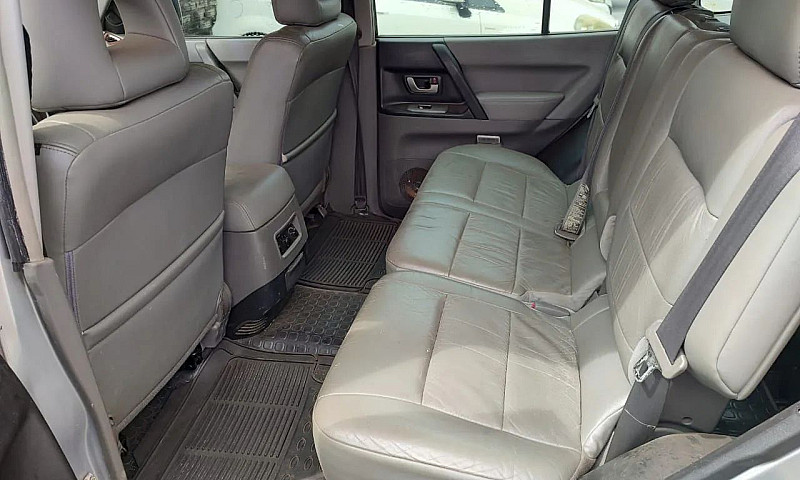 Mitsubishi Pajero Hp...