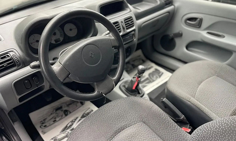 Renault Clio Hi-Flex...