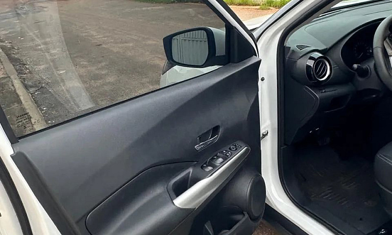 Nissan Kicks Advance...