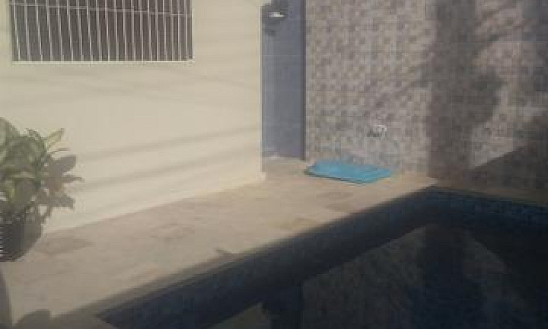 Casa Com Piscina Em ...