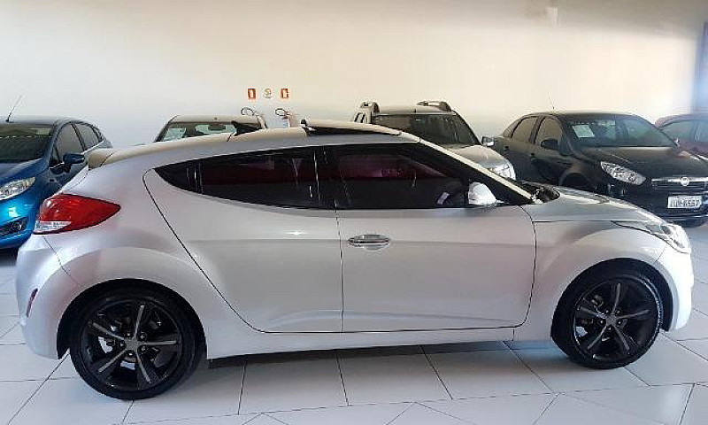 Hyundai Veloster 1.6...