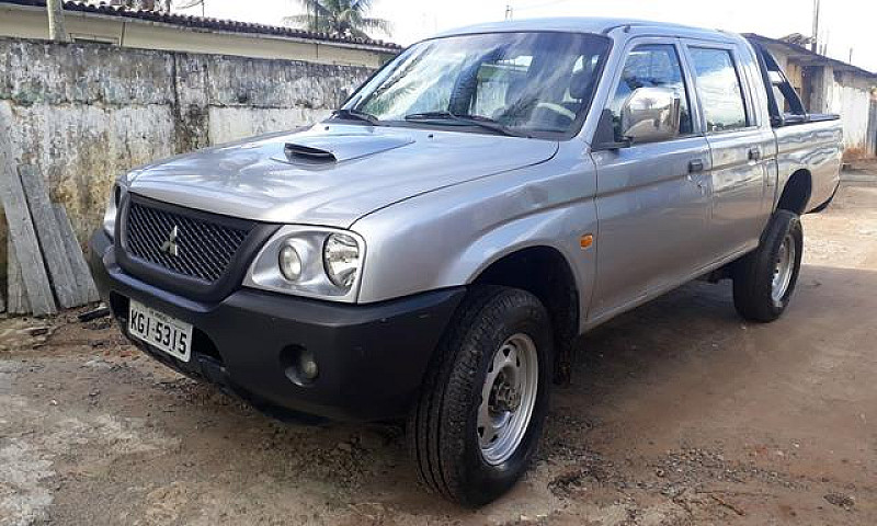 L200 4X4...