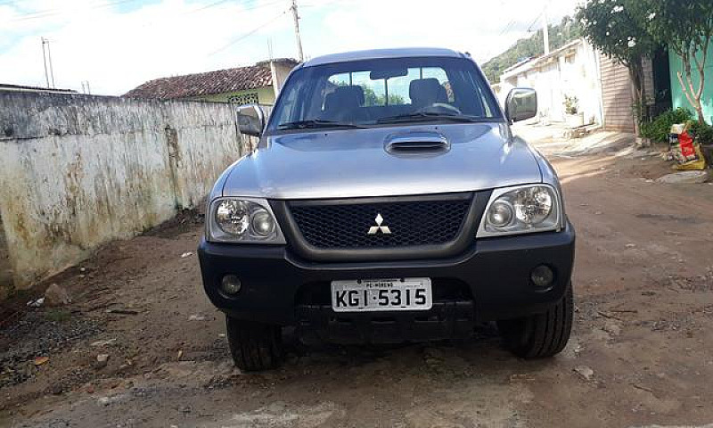 L200 4X4...