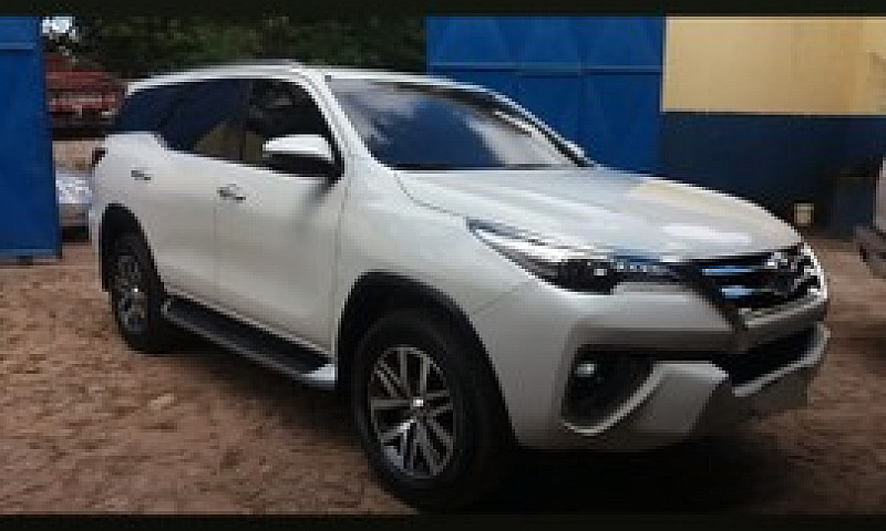  Hilux Sw4 2017/2018...