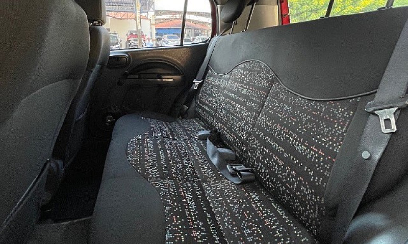 Fiat Uno Vivace 1.0 ...