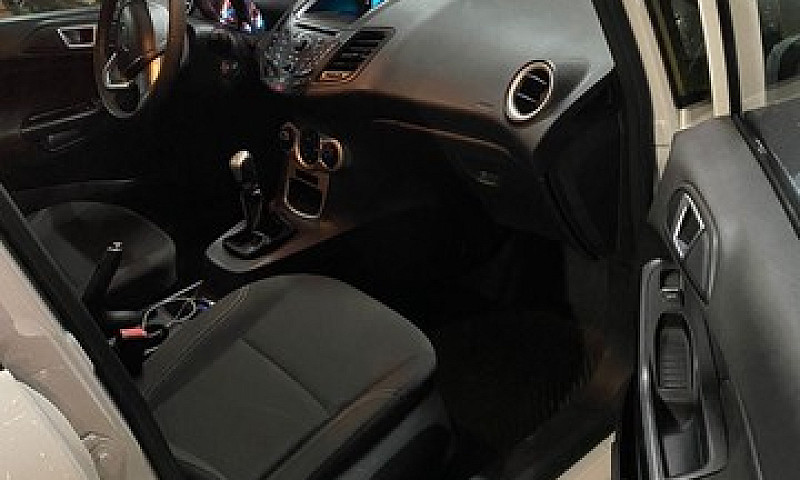 Ford New Fiesta 2016...