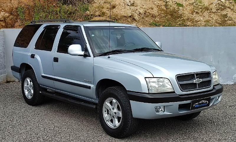 Chevrolet Blazer 200...