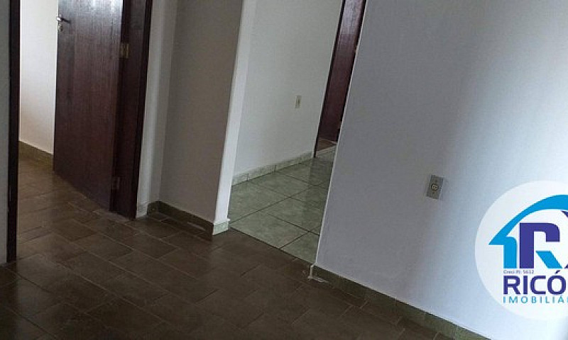 Casa Com 3 Dormitóri...